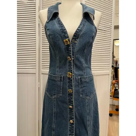 Urban Revivo Jeweled Dress - Picture 2 of 12